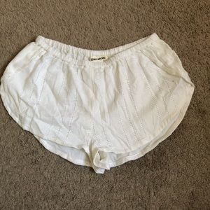 Billabong Shorts. Size M